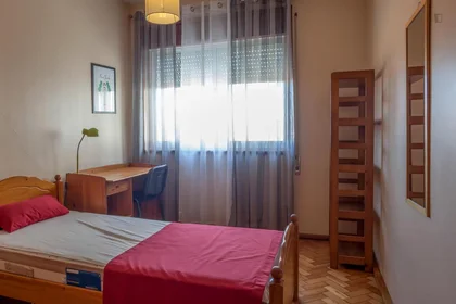 Quarto privado em Rua Doutor Carlos Ramos, imagem 1 de 10