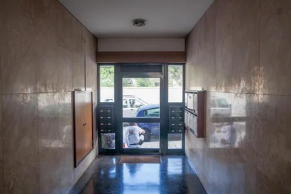 Quarto privado em Rua Doutor Carlos Ramos, imagem 23 de 23
