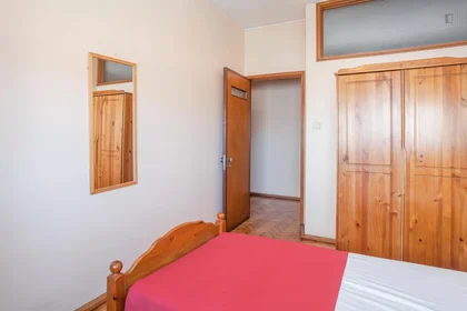 Quarto privado em Rua Doutor Carlos Ramos, imagem 6 de 23