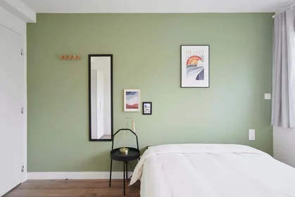 Habitación privada en La Madeleine, France, imagen 2 de 20