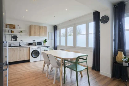 Habitación privada en La Madeleine, France, imagen 13 de 20
