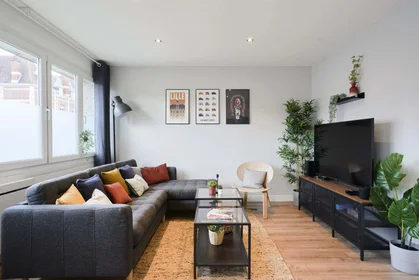 Habitación privada en La Madeleine, France, imagen 8 de 20
