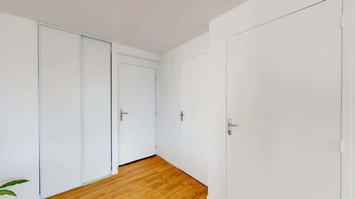 Habitación privada en 7 Rue Valentin Hauy, 86000 Poitiers, France, imagen 16 de 20