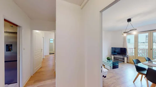 Özel oda konumu Le Cormier, 18 Rue Frédéric Mistral, 35200 Rennes, France, 15 19 görüntüsü