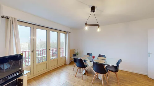 Özel oda konumu Le Cormier, 18 Rue Frédéric Mistral, 35200 Rennes, France, 6 19 görüntüsü