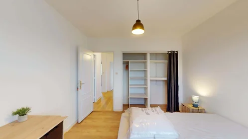 Özel oda konumu Le Cormier, 18 Rue Frédéric Mistral, 35200 Rennes, France, 1 10 görüntüsü