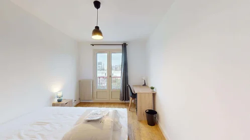 Özel oda konumu Le Cormier, 18 Rue Frédéric Mistral, 35200 Rennes, France, 1 19 görüntüsü