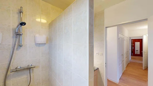 Özel oda konumu Le Cormier, 18 Rue Frédéric Mistral, 35200 Rennes, France, 17 19 görüntüsü