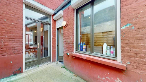 Quarto privado em 107 Rue Monge, 59100 Roubaix, France, imagem 9 de 19