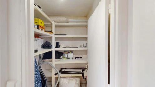 Habitación privada en 2 Rue du Limousin, 29200 Brest, France, imagen 18 de 20