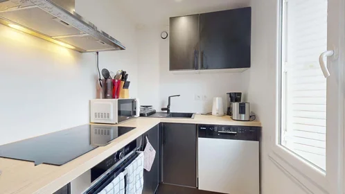 Stanza privata in 1 Rue René, 69100 Villeurbanne, France, immagine 16 di 19