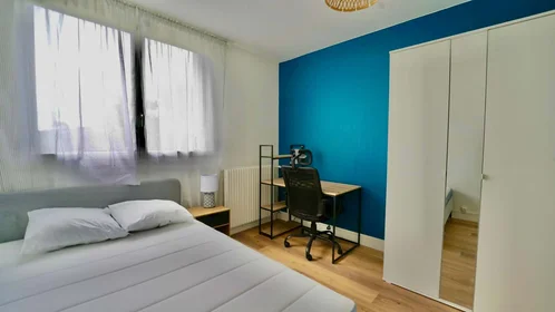 Privatzimmer in der 3 Rue Auguste Renoir, 33400 Talence, France, bild 7 von 19