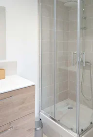 Quarto privado em 13 Rue Vincent Van Gogh, 31100 Toulouse, France, imagem 5 de 17