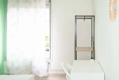 Quarto privado em 13 Rue Vincent Van Gogh, 31100 Toulouse, France, imagem 9 de 17