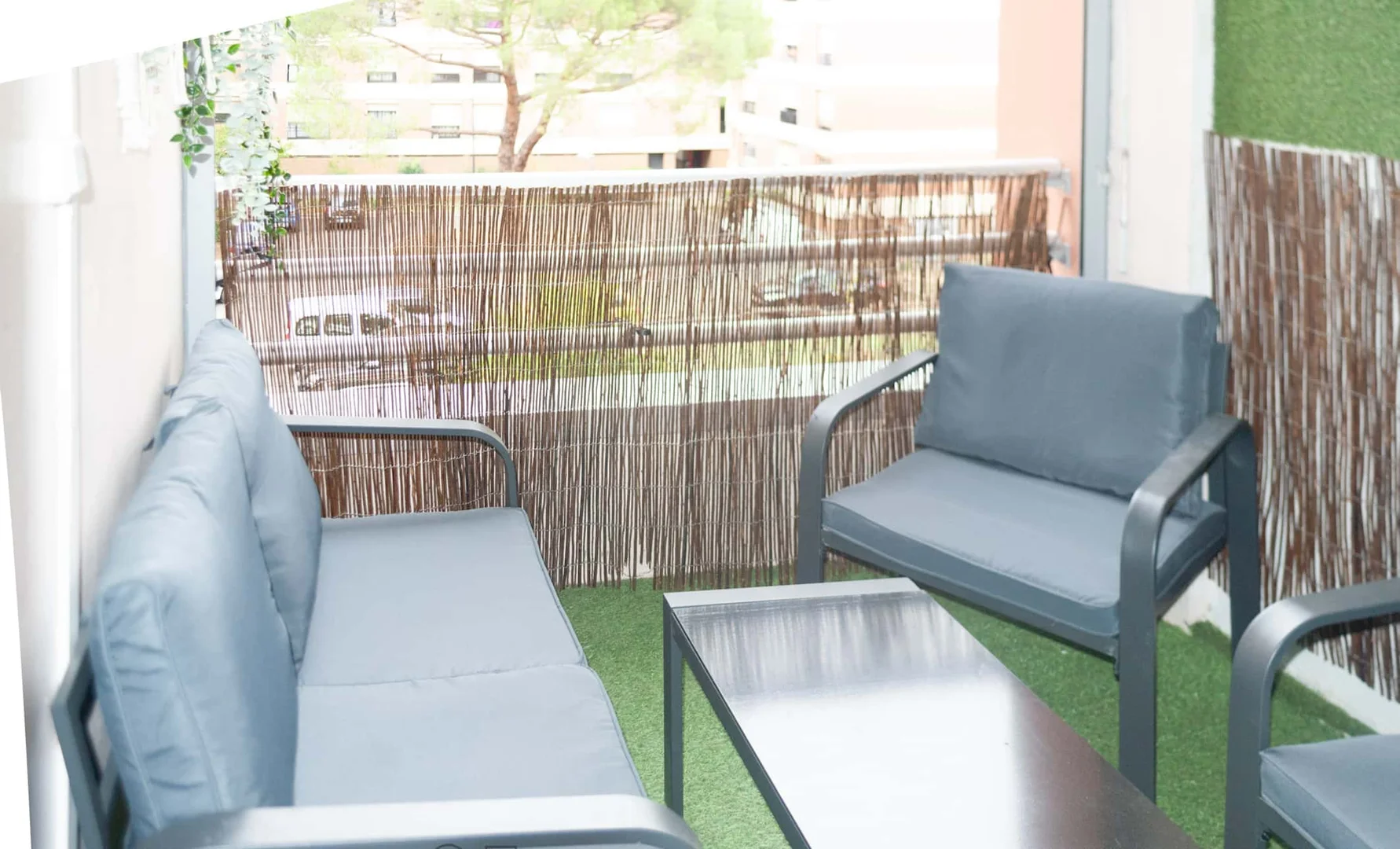 Habitación acogedora para estudiantes disponible en