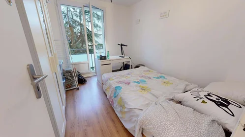 Prywatny pokój 13 Pass. des Alouettes, 69008 Lyon, France, obraz 1 10