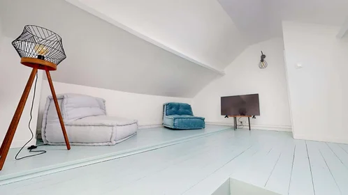 Chambre privée à 45 Rue de Lorraine, 59100 Roubaix, France, image 9 de 20