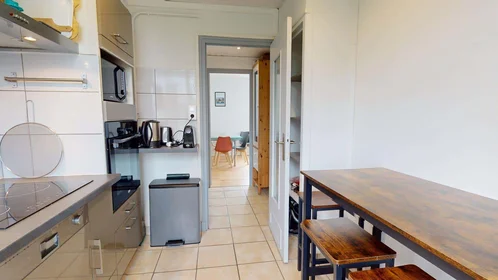 Quarto privado em 25 Rue de l'Industrie, 38170 Seyssinet-Pariset, France, imagem 9 de 20