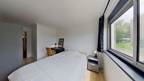 Chambre privée à 5 Rue du 11 Novembre 1918, 76250 Déville-lès-Rouen, France, image 4 de 16