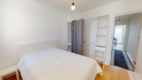 Privatzimmer in der 4 Cr du Président John Fitzgerald Kennedy, 35000 Rennes, France, bild 1 von 10