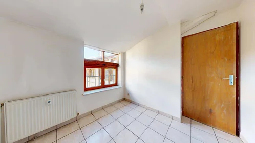 Entire apartment at 16 Rue Pnte Cadet, 42000 Saint-Étienne, France, image 11 of 15