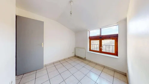 Entire apartment at 16 Rue Pnte Cadet, 42000 Saint-Étienne, France, image 9 of 15