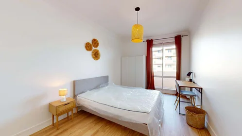 Privatzimmer in der 126 Av. des États-Unis, 31200 Toulouse, France, bild 1 von 10