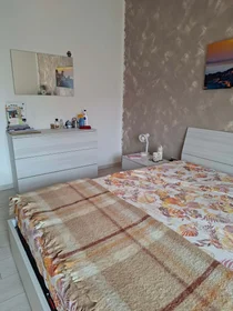 Chambre privée à Via Keplero, 11, 24126 Bergamo BG, Italia, image 3 de 10