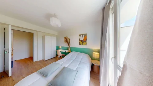 Özel oda konumu 4 Carr de Saxe, 35200 Rennes, France, 3 23 görüntüsü