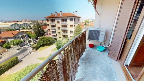 Stanza privata in 41 Rue Séverine, 69100 Villeurbanne, France, immagine 12 di 17