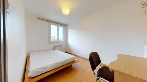 Gesamte Unterkunft in der 48 Bd Maréchal Foch, 38000 Grenoble, France, bild 13 von 26