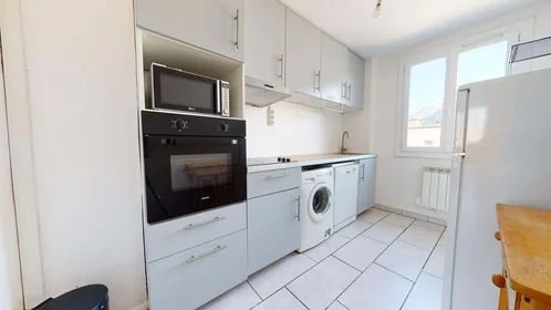 Gesamte Unterkunft in der 48 Bd Maréchal Foch, 38000 Grenoble, France, bild 18 von 26