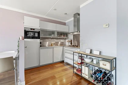 Apartamento inteiro em Burghardt van den Berghstraat, imagem 1 de 9