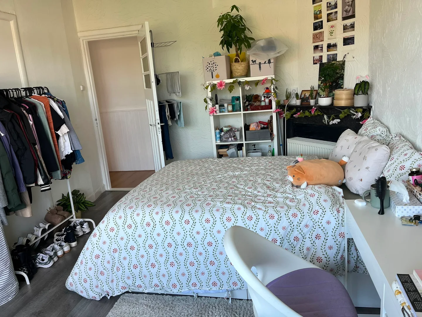 Habitación estudiantil amplia y cómoda en 
