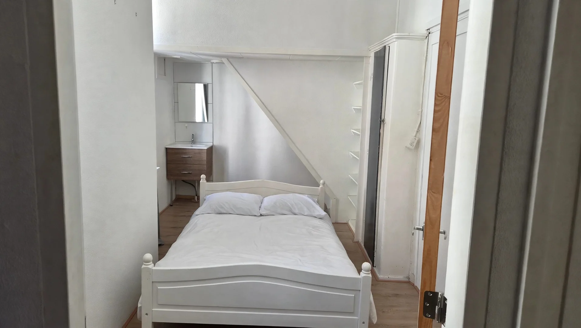 Voll ausgestattete Studiowohnung für Studenten in 
