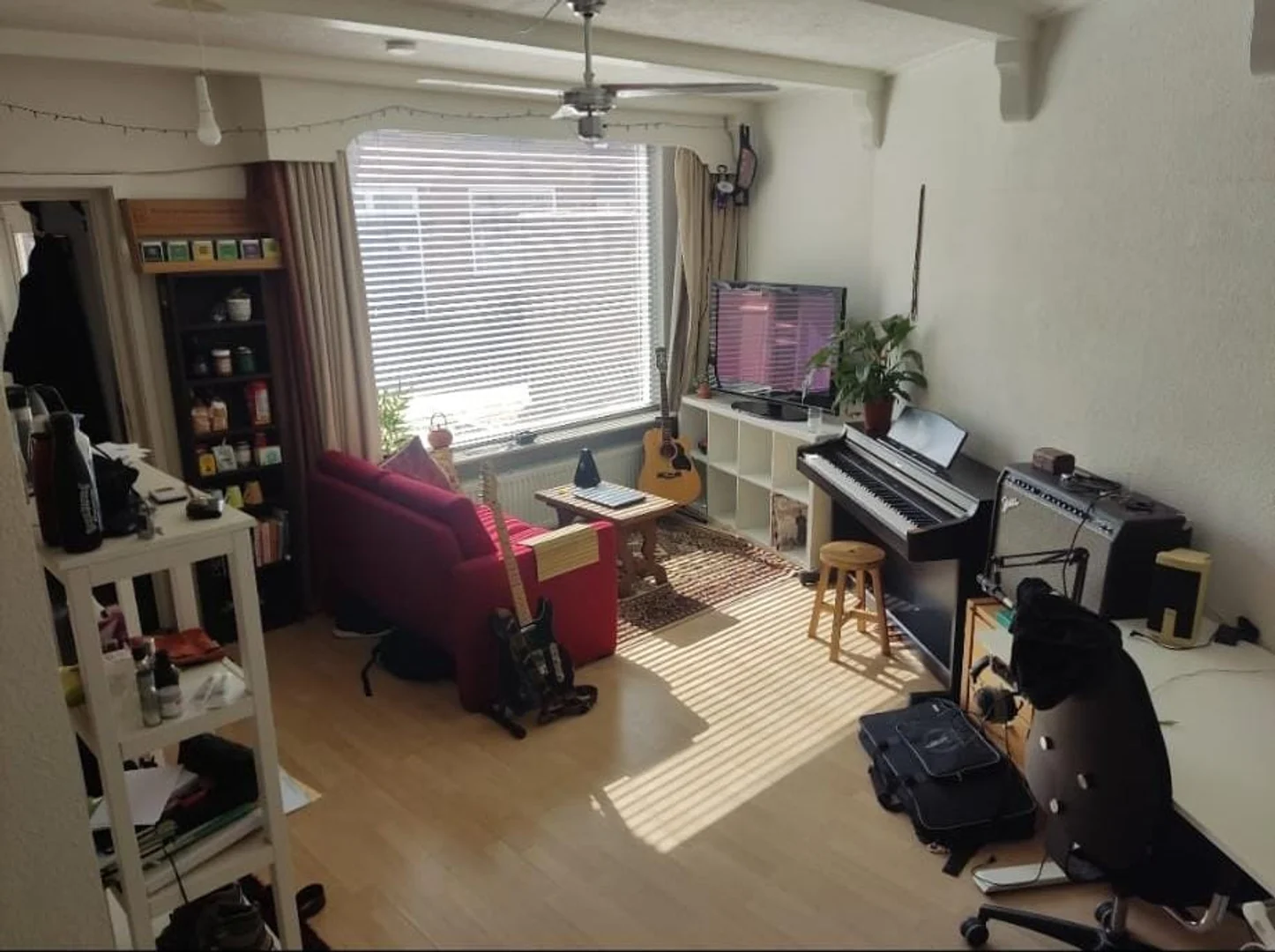 Habitación para estudiantes en  con modernas comodidades