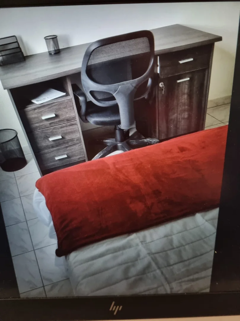 Bezahlbares Zimmer für Studenten mit ausreichender Beleuchtung in 