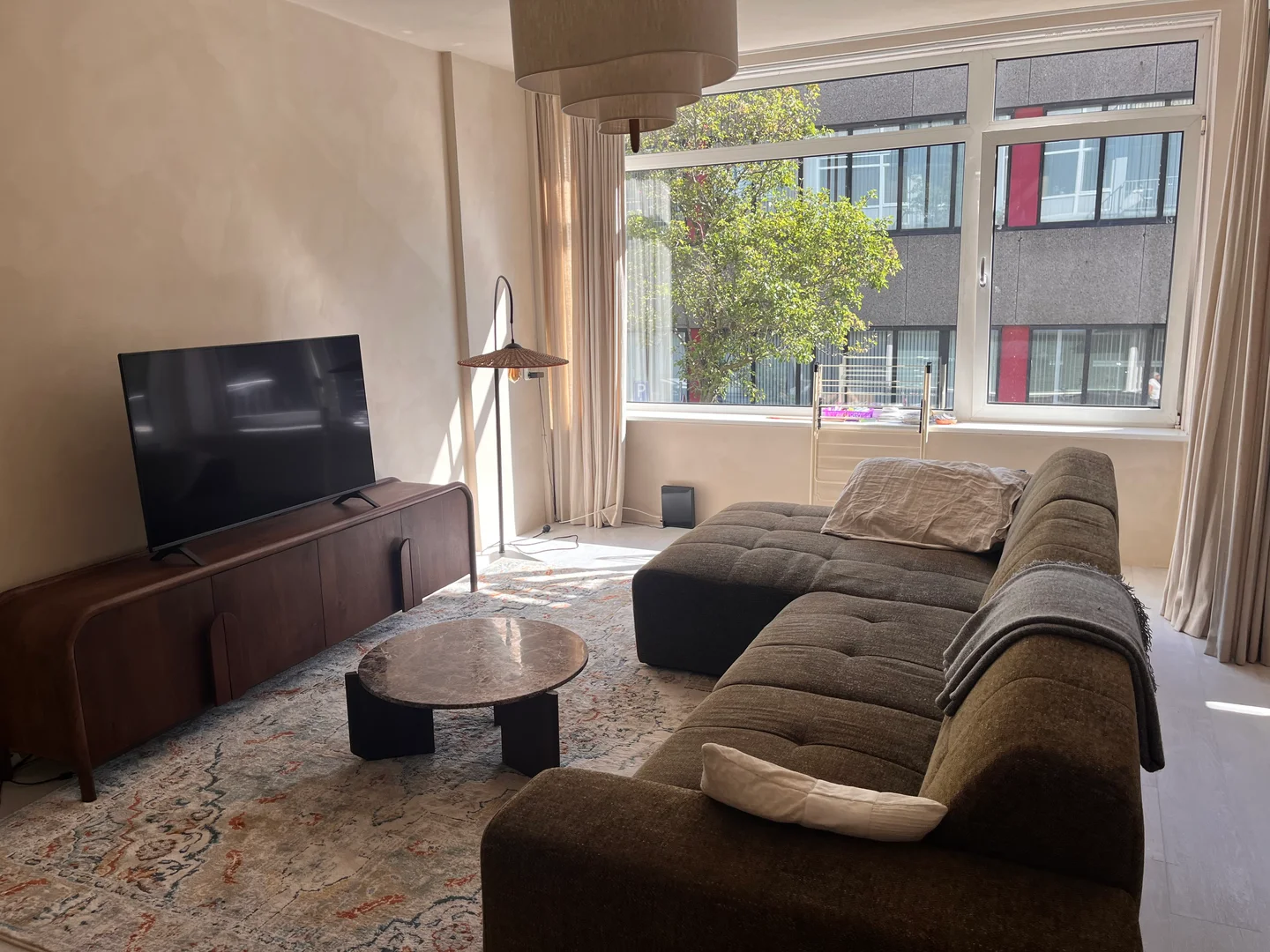 Habitación estudiantil económica cerca del campus en 