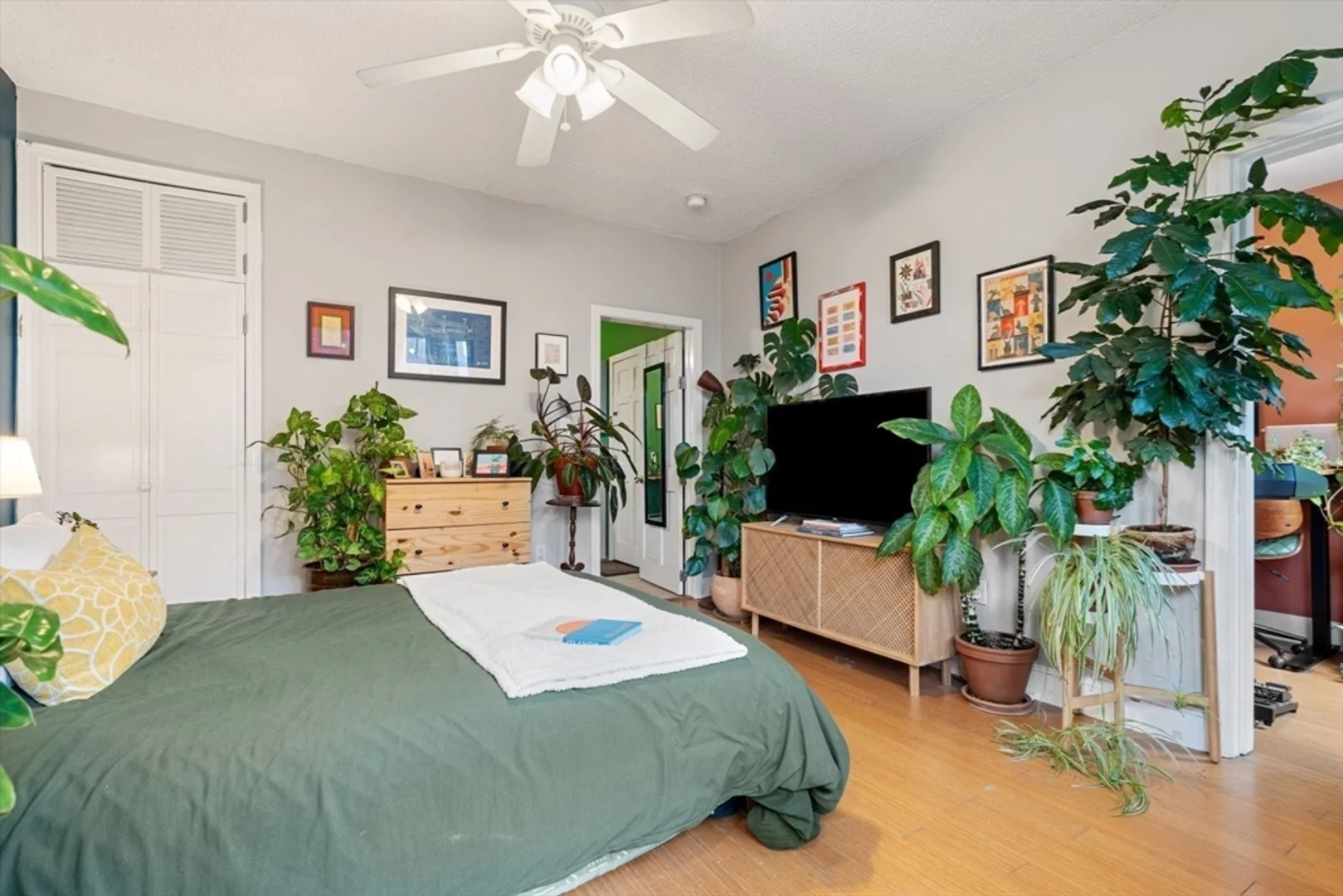 377, Dorchester St., Unit 2, South Boston, Boston, MA, 02127