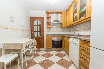 Quarto privado em Calle Héroe de Sostoa, Carretera de Cádiz, imagem 9 de 10