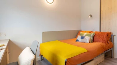 Stanza privata in residence in 24 Firth St, Huddersfield HD1 3BX, United Kingdom, immagine 2 di 18