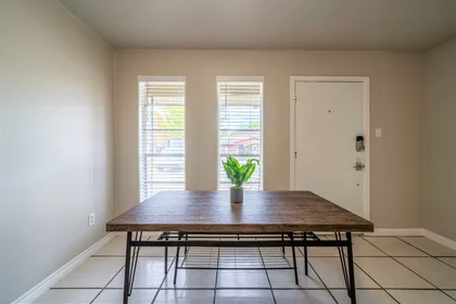 Alojamiento entero en residencia en Street, TX, Houston, United States, 77015, imagen 11 de 14