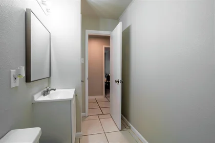 Alojamiento entero en residencia en Street, TX, Houston, United States, 77015, imagen 3 de 14