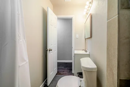 Alojamiento entero en residencia en Street, TX, Houston, United States, 77015, imagen 5 de 14