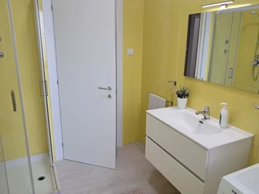 Chambre privée à Viale Antonio Mellusi, , image 6 de 9