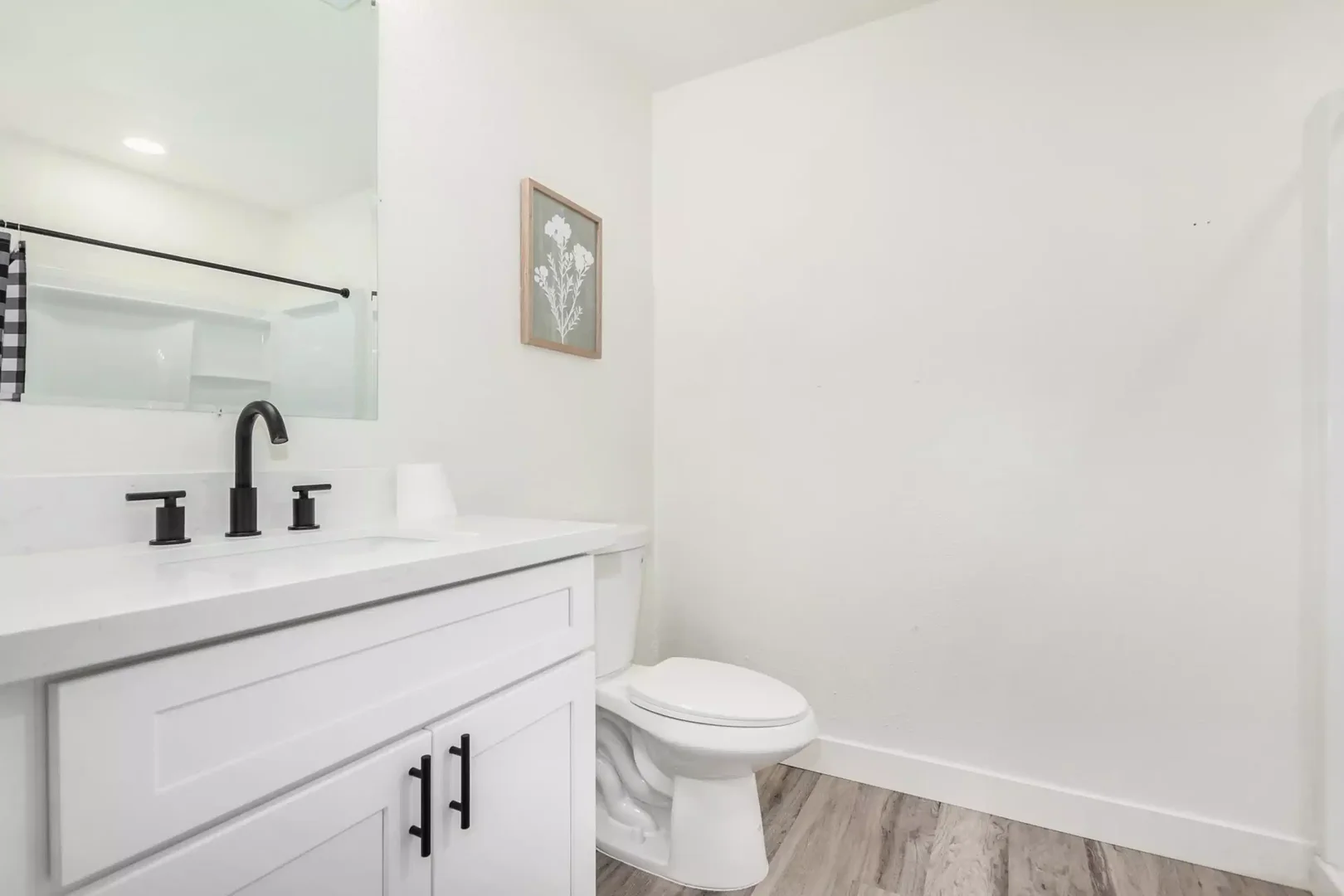 Habitación estudiantil luminosa y aireada con fácil acceso a la universidad en 