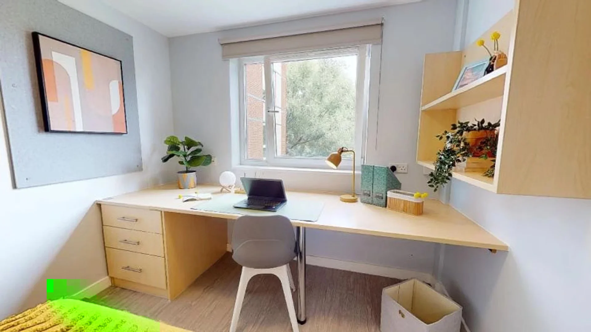 'de öğrenci dairesinde, tamamen mobilyalı kiralık oda