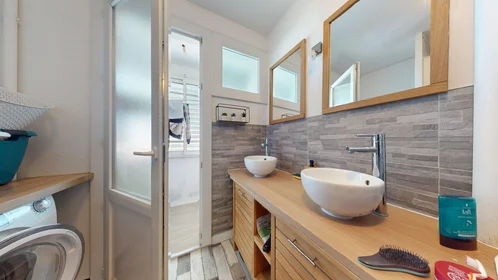 Habitación privada en 23 Rue des Ormeaux, Angers 49100, imagen 14 de 18