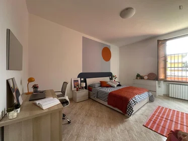Chambre privée à Via del Brolo, image 4 de 10