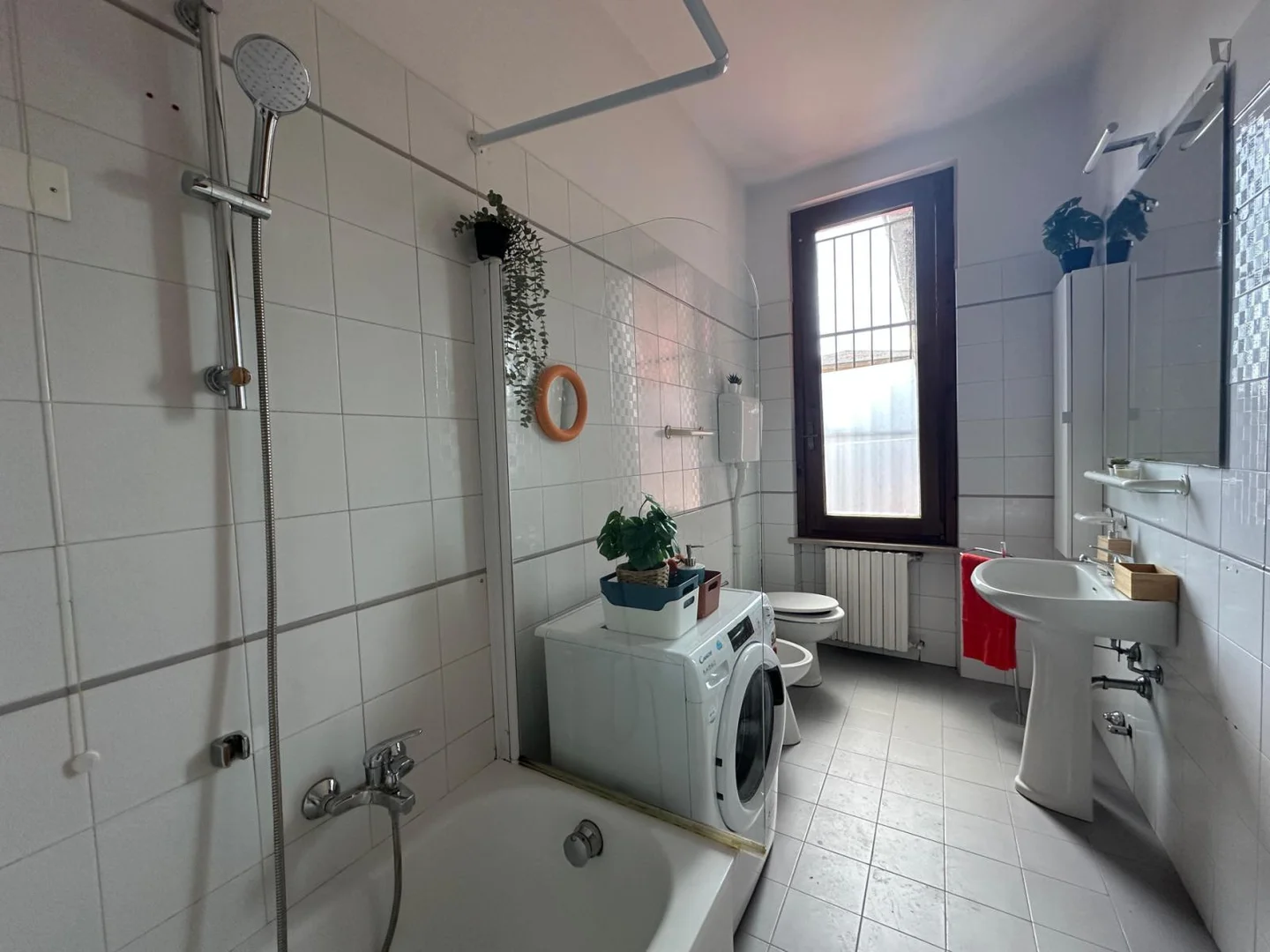 Chambre d'étudiant confortable et spacieuse dans 